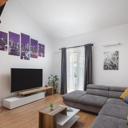 Metily Apartment Split Extérieur photo