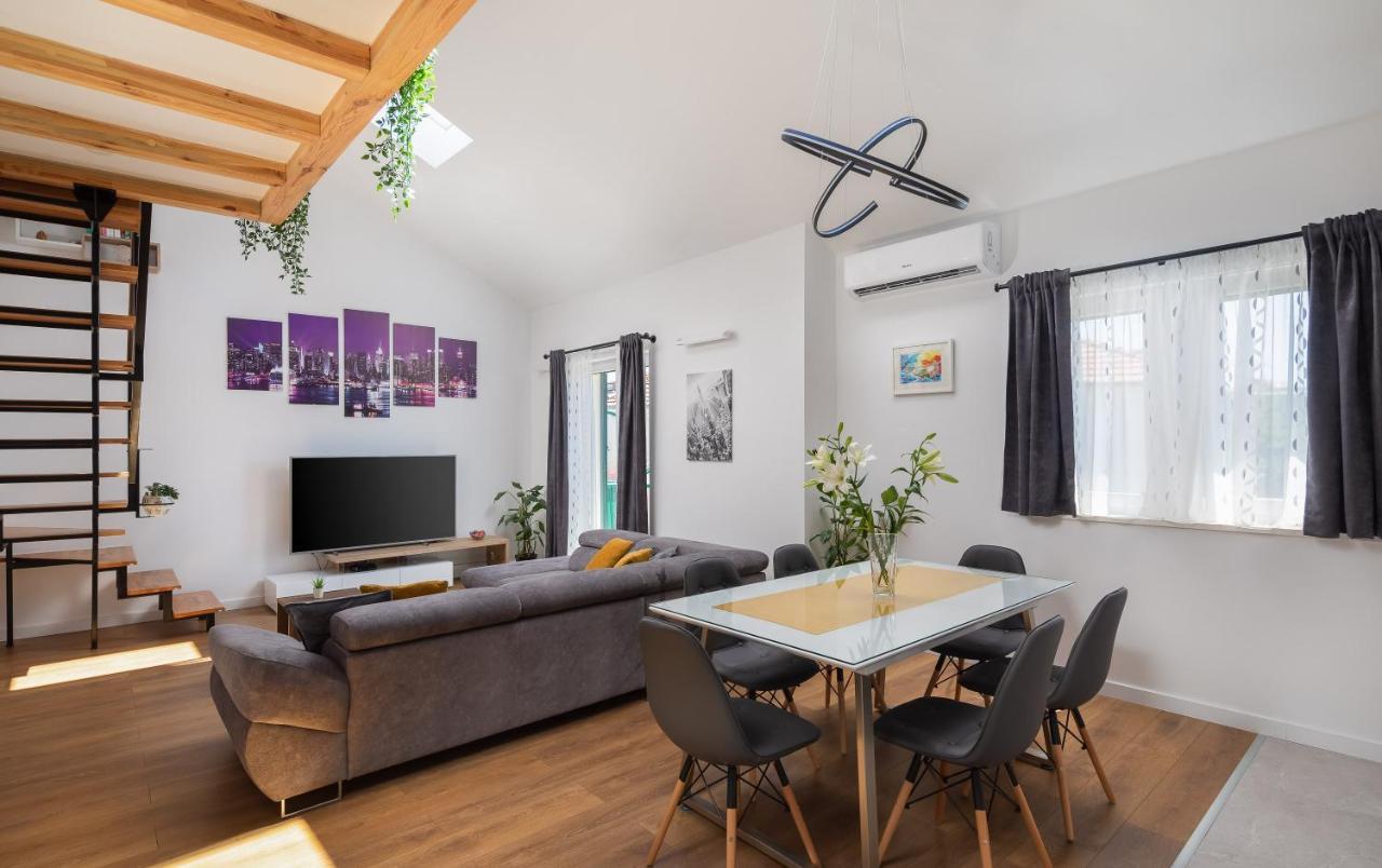 Metily Apartment Split Extérieur photo
