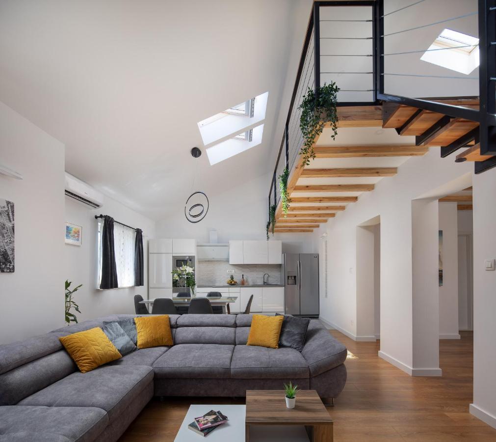 Metily Apartment Split Extérieur photo